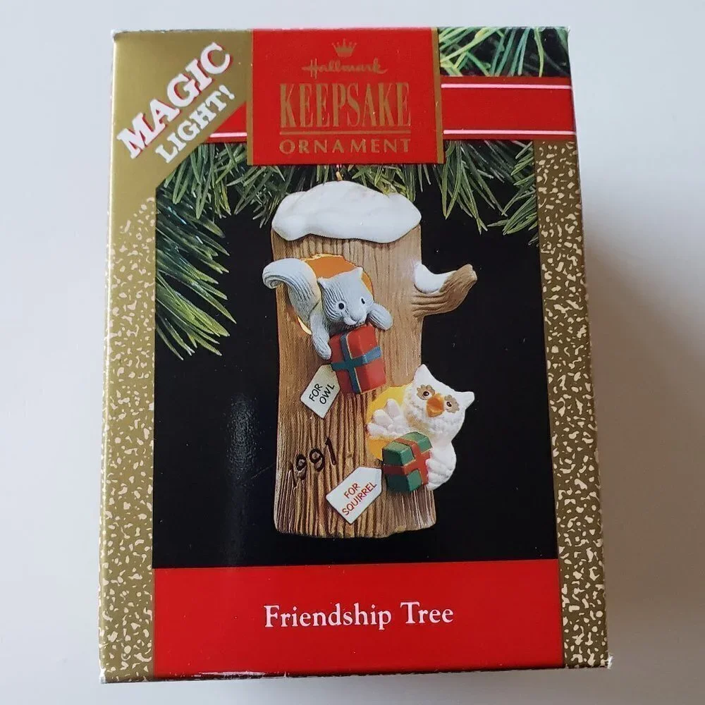NWT - Hallmark Keepsake Ornament Friendship Tree 1991